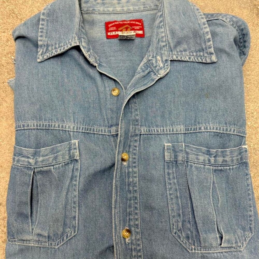 Marlboro Men's Blue Shirt
